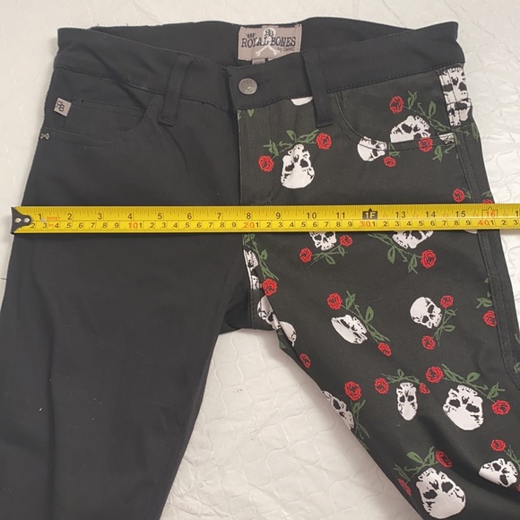 Royal Bones skull printed black stretch skinny jeans 5 - Picture 11 of 11